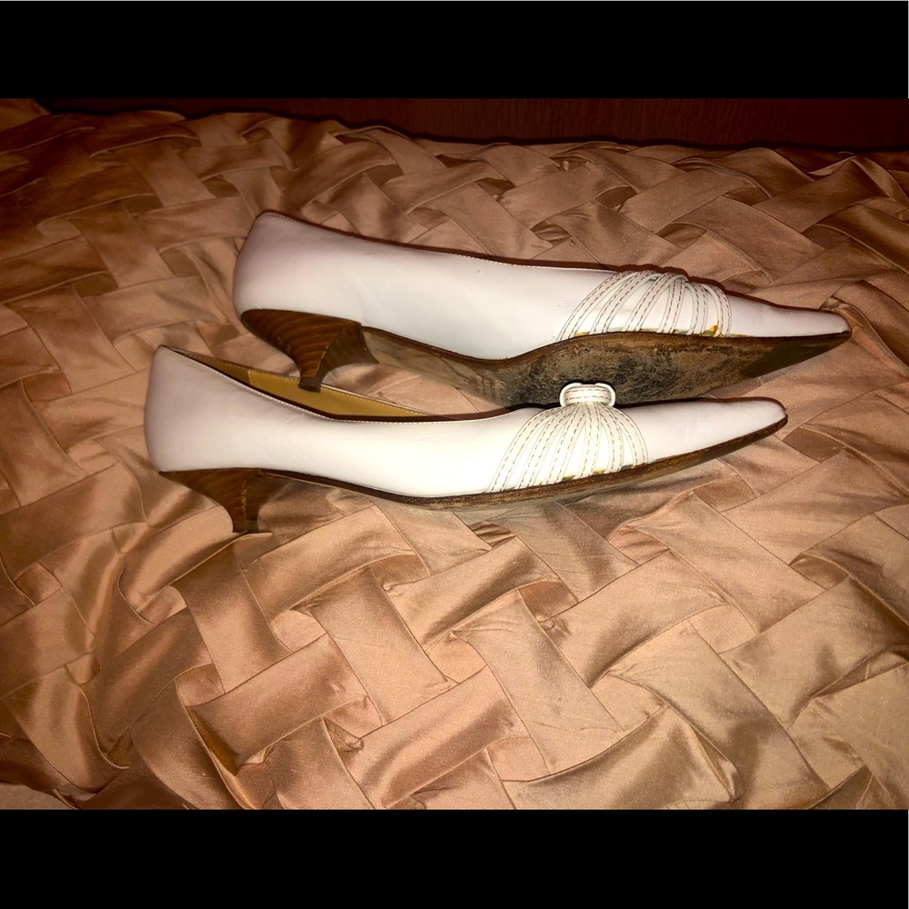 Faconnable Women’s White kitten heels